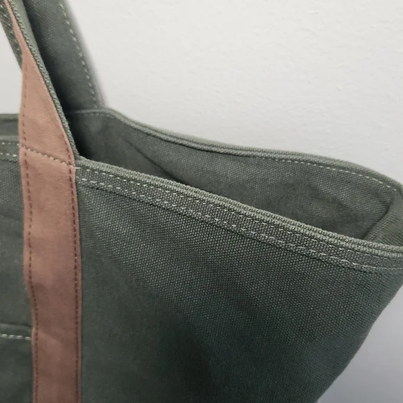 Orvis Forest Green and Tan Fishing Tackle Canvas Tote - Picture 4 of 9